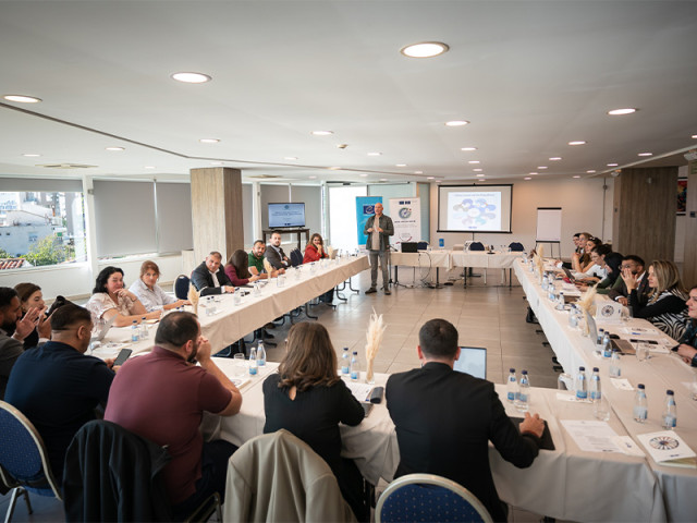 برنامه مونته نگرو و اتحادیه اروپا برای جذب و شمول اقلیت روما و مصری 